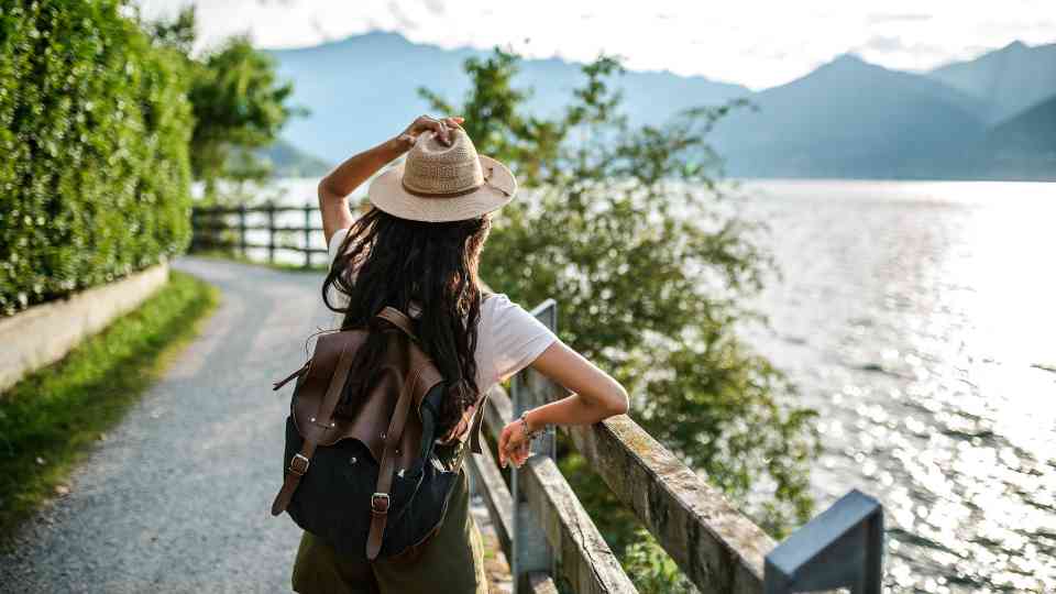 How to plan my gap year travel health